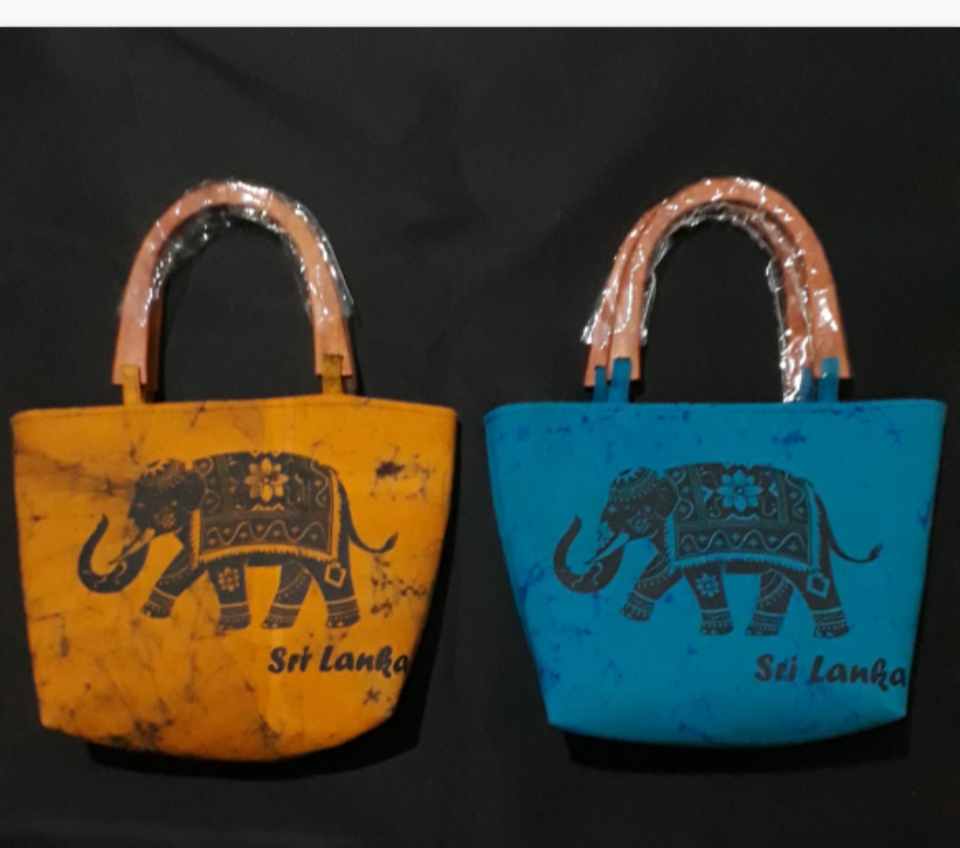 Hand made Bathik hand bags (BIGA 12)