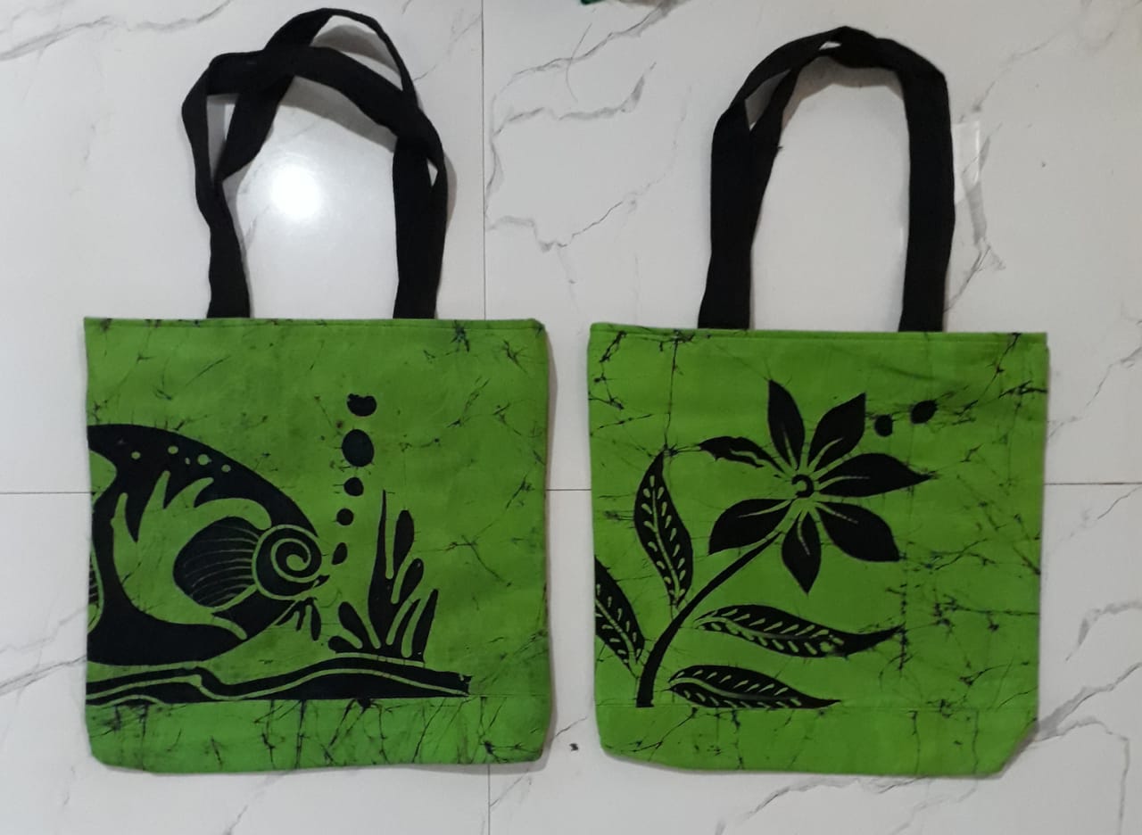 hand made bathik hand bags